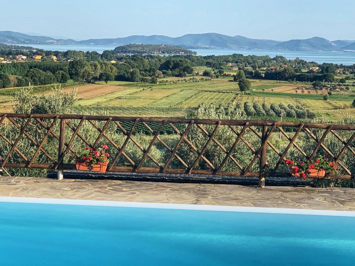 Agriturismo Annibale Tuoro sul Trasimeno Kültér fotó