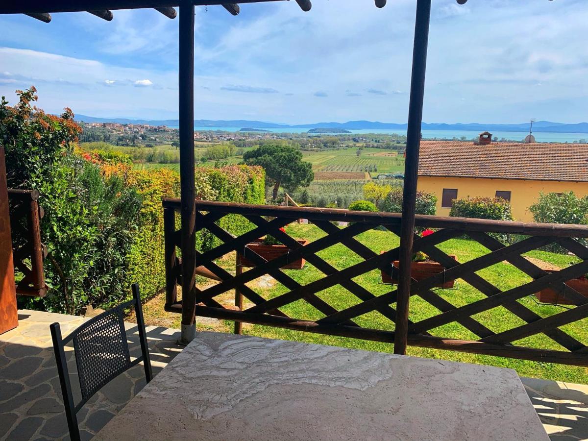 Agriturismo Annibale Tuoro sul Trasimeno Kültér fotó